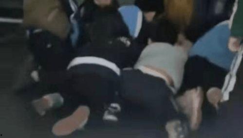 指挥小学生视频,创意无限的音乐课堂